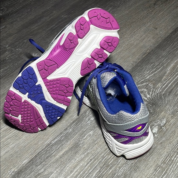 New Balance 450v3 Gray and Purple Running Shoes - Picture 8 of 13